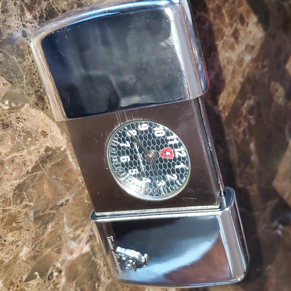 Tonino Lamborghini Clock